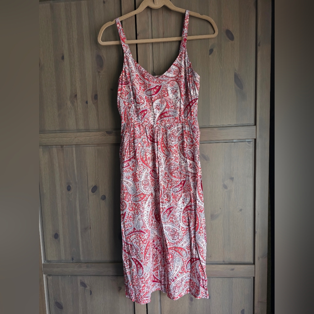 Old Navy Red and White Paisley Maxi Dress with Pockets